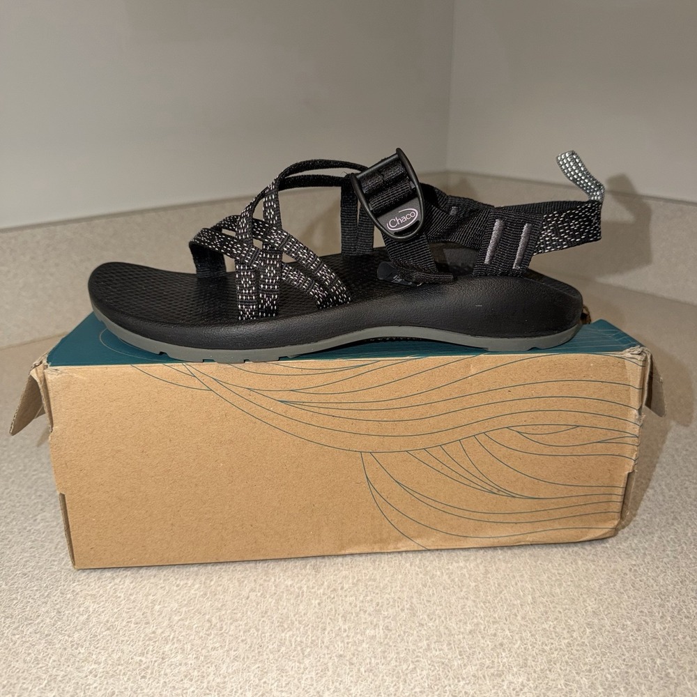 Chaco Women's ZX1 Hugs Kisses Sandal Size 6 Black White Ecotread New Euro 37